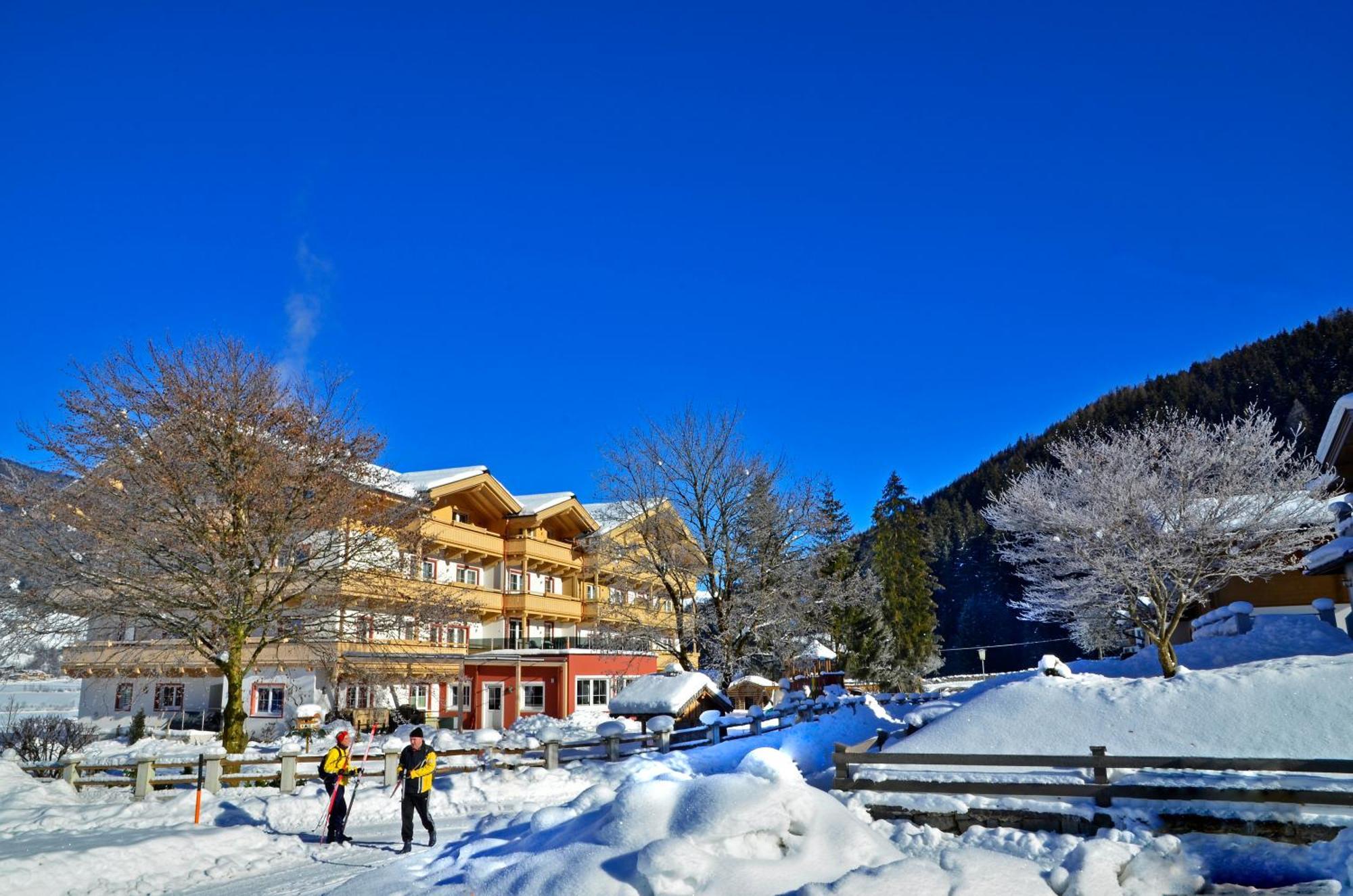 Hotel Grundlhof Bramberg am Wildkogel Luaran gambar