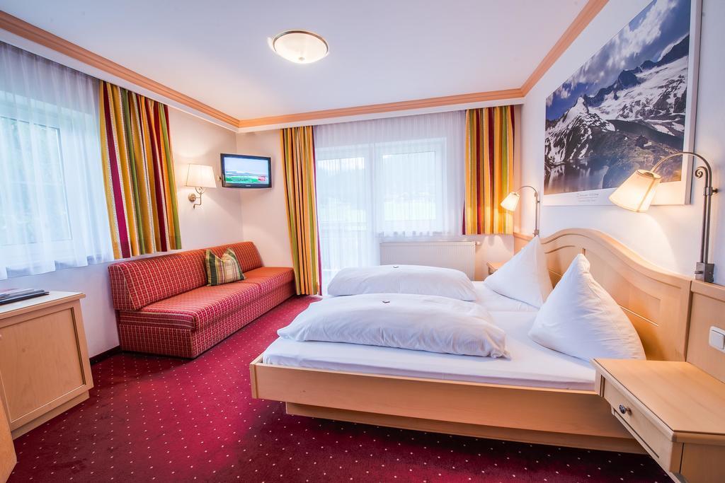 Hotel Grundlhof Bramberg am Wildkogel Luaran gambar