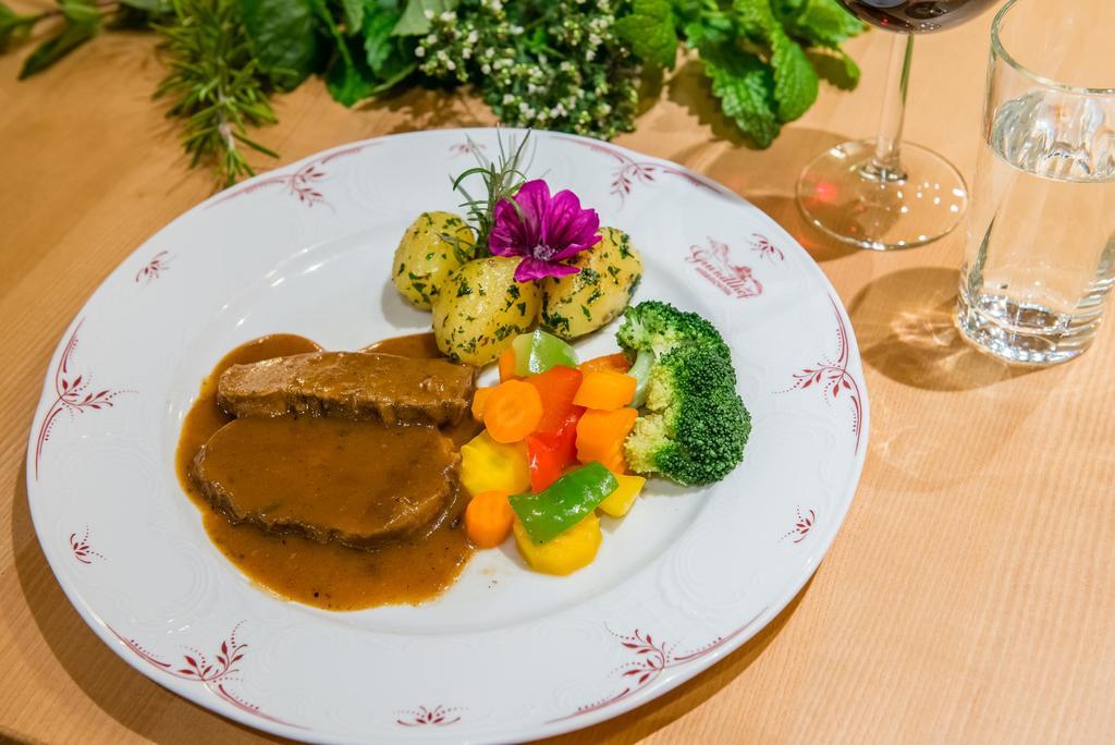 Hotel Grundlhof Bramberg am Wildkogel Luaran gambar